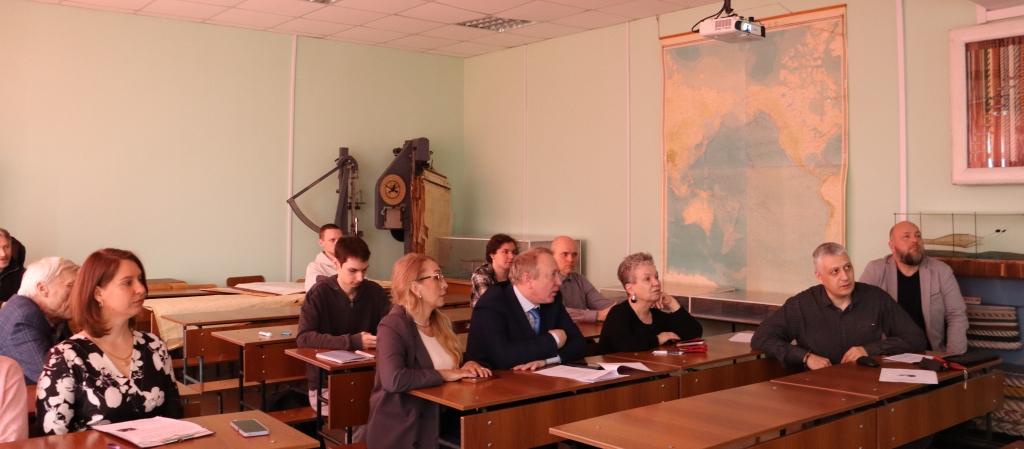 Доклад «Любительское рыболовство во внутренних водах Приморского края в 2025 г.» был представлен в рамках секции  «Рациональное использование водных биоресурсов»