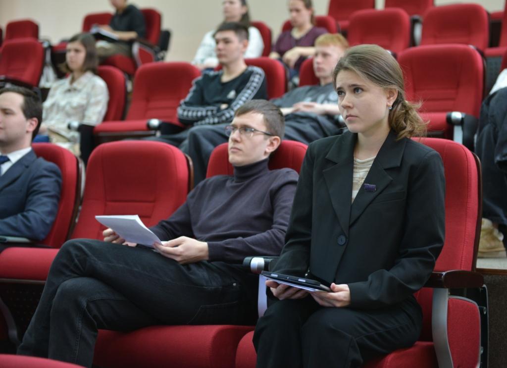 ТИНРО принял участие  в научной конференции Дальрыбвтуза  