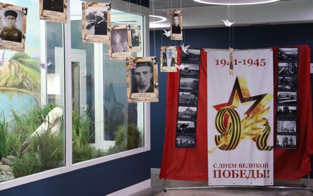 В ТИНРО отмечают День Великой Победы  