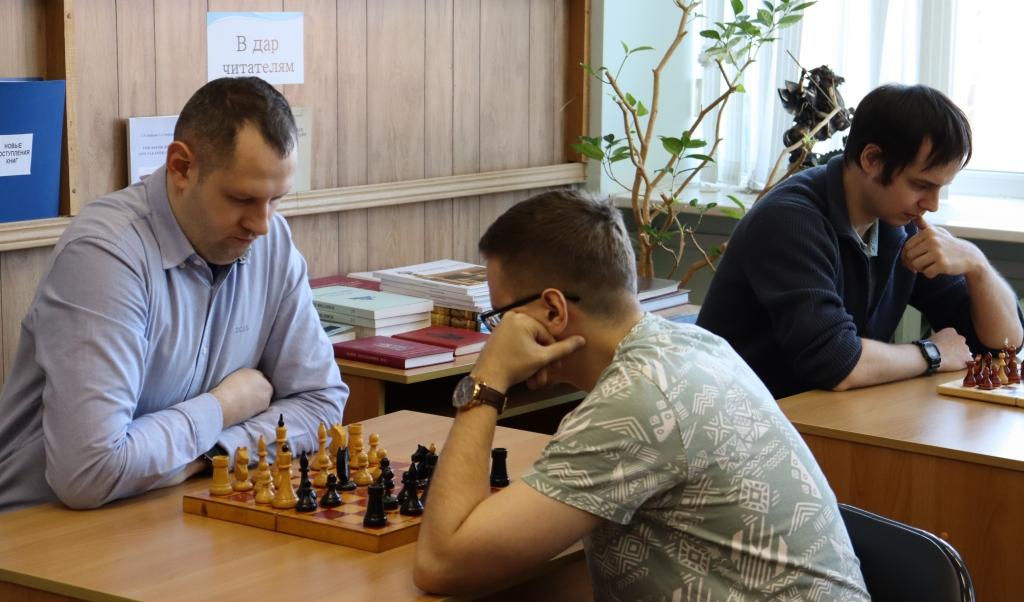 Каждый год в стенах библиотеки ТИНРО проводятся шахматные соревнования