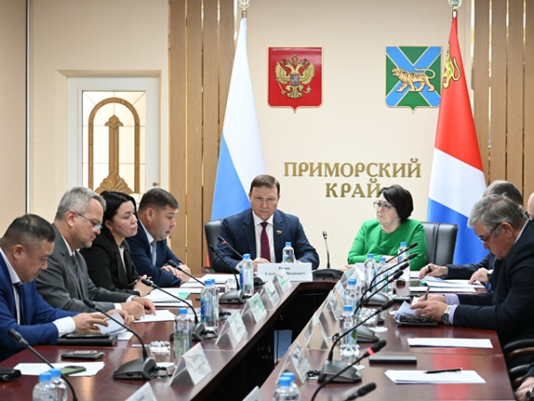 Участие ТИНРО в обсуждении проблем рыбной отрасли Приморья